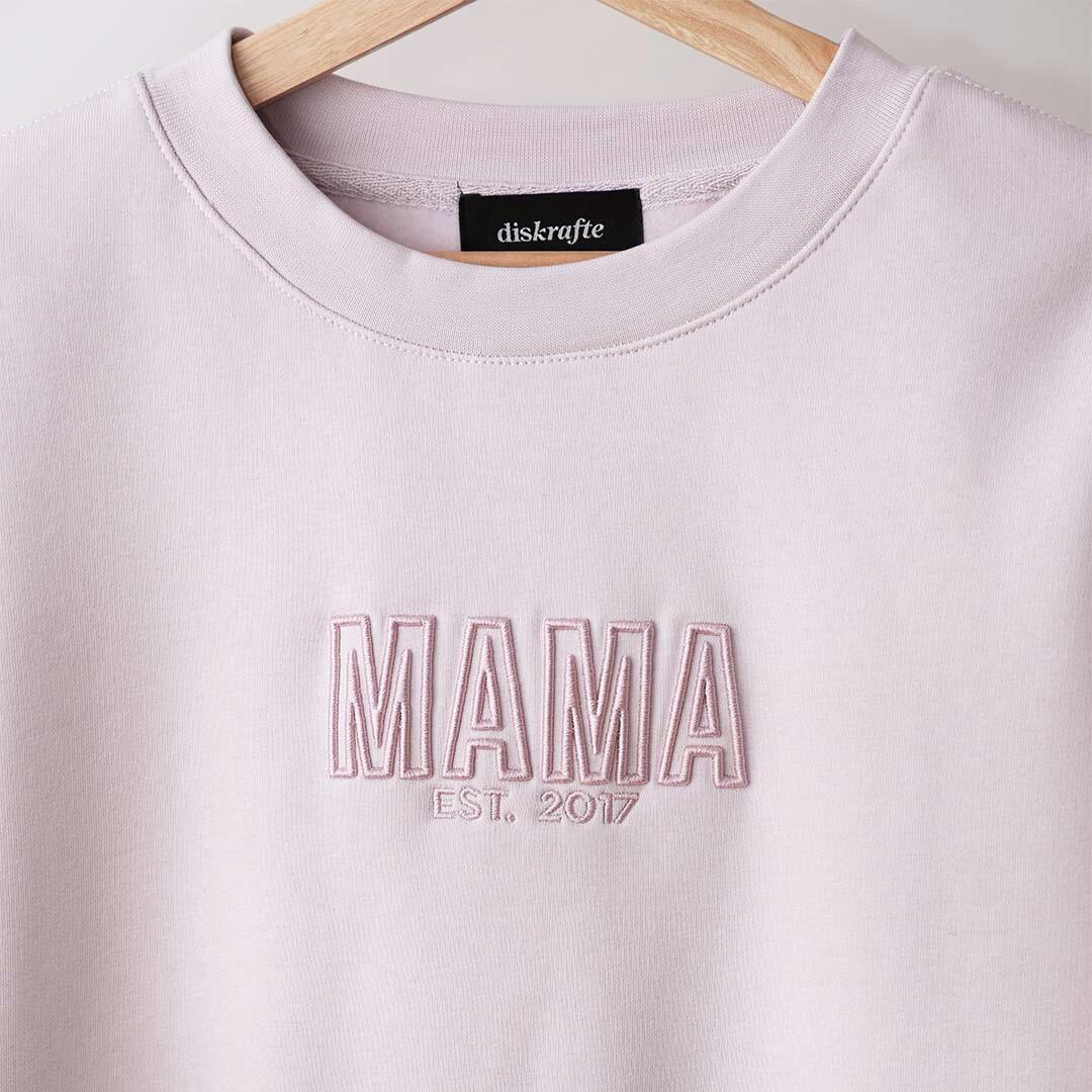 Closer shot of mama in 3D puff narrow font