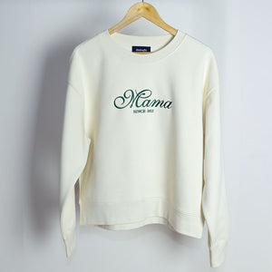 Relax Sweatshirt in Ecru embroidered with Mama in cursive design